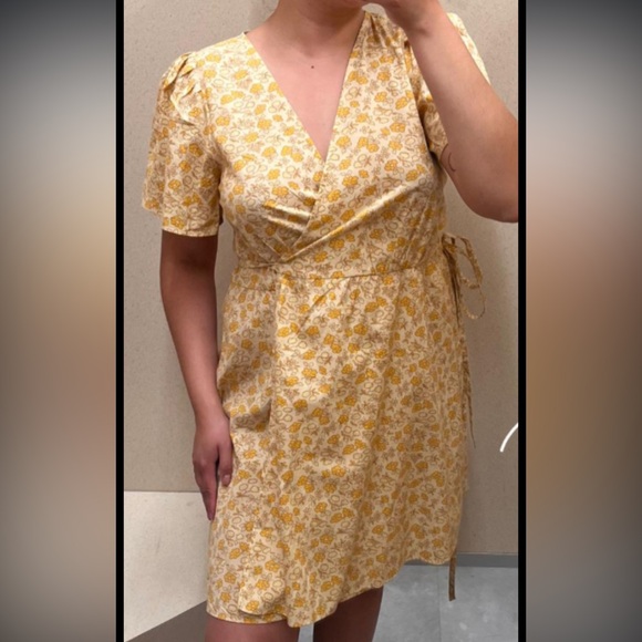 Madewell Fiore Floral Cotton Wrap Dress Short Sleeve Yellow Large Mini Boho - Picture 2 of 7